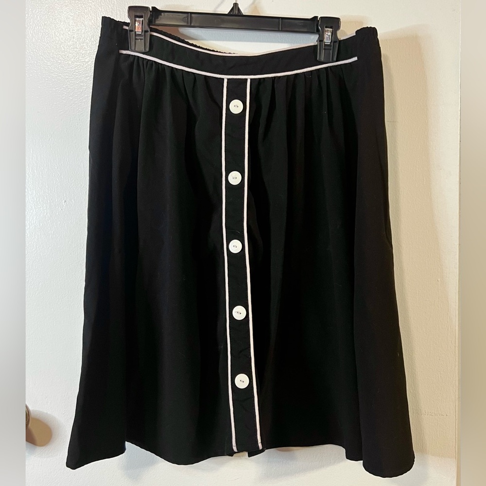 Retrolicious A-Line Midi Skirt Black and White
